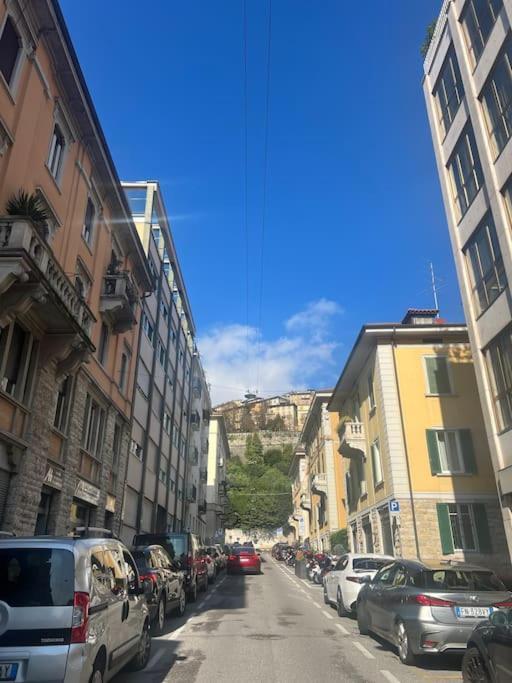 5Min From Citta Alta Chic Bergamo City Apartment Exterior foto